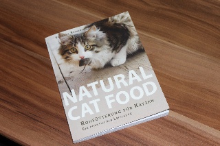 natural cat food